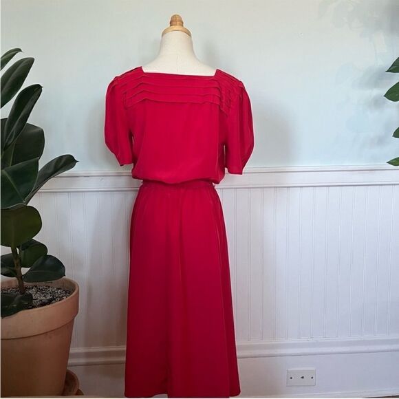Vintage 70’s Red Belted Dress - Picture 5 of 14